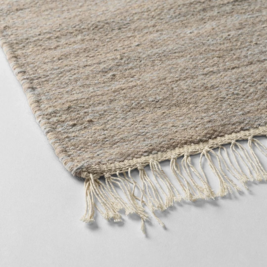 Kristina Dam Studio Contemporary Kelim Teppich S, Rohweiß/Grau