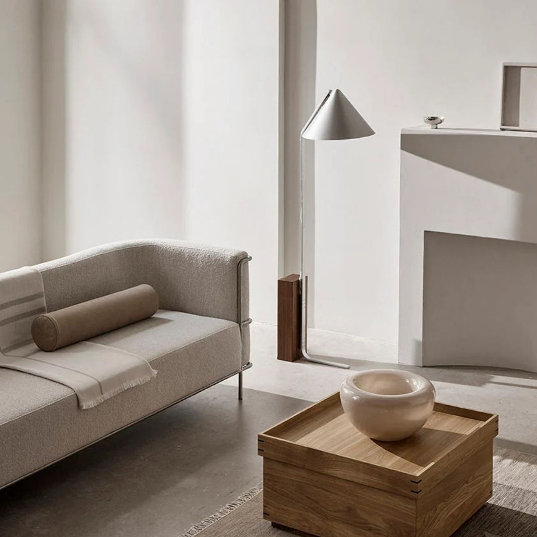 Kristina Dam Studio Cone Floor Lamp, Gebürstetes Aluminium