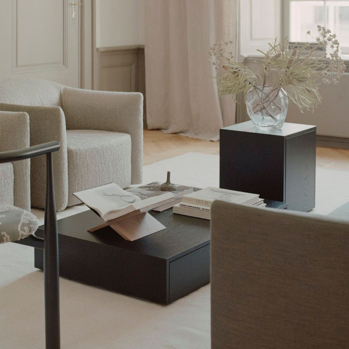 New Works Mass Couchtisch Wide mit Schublade, Schwarz