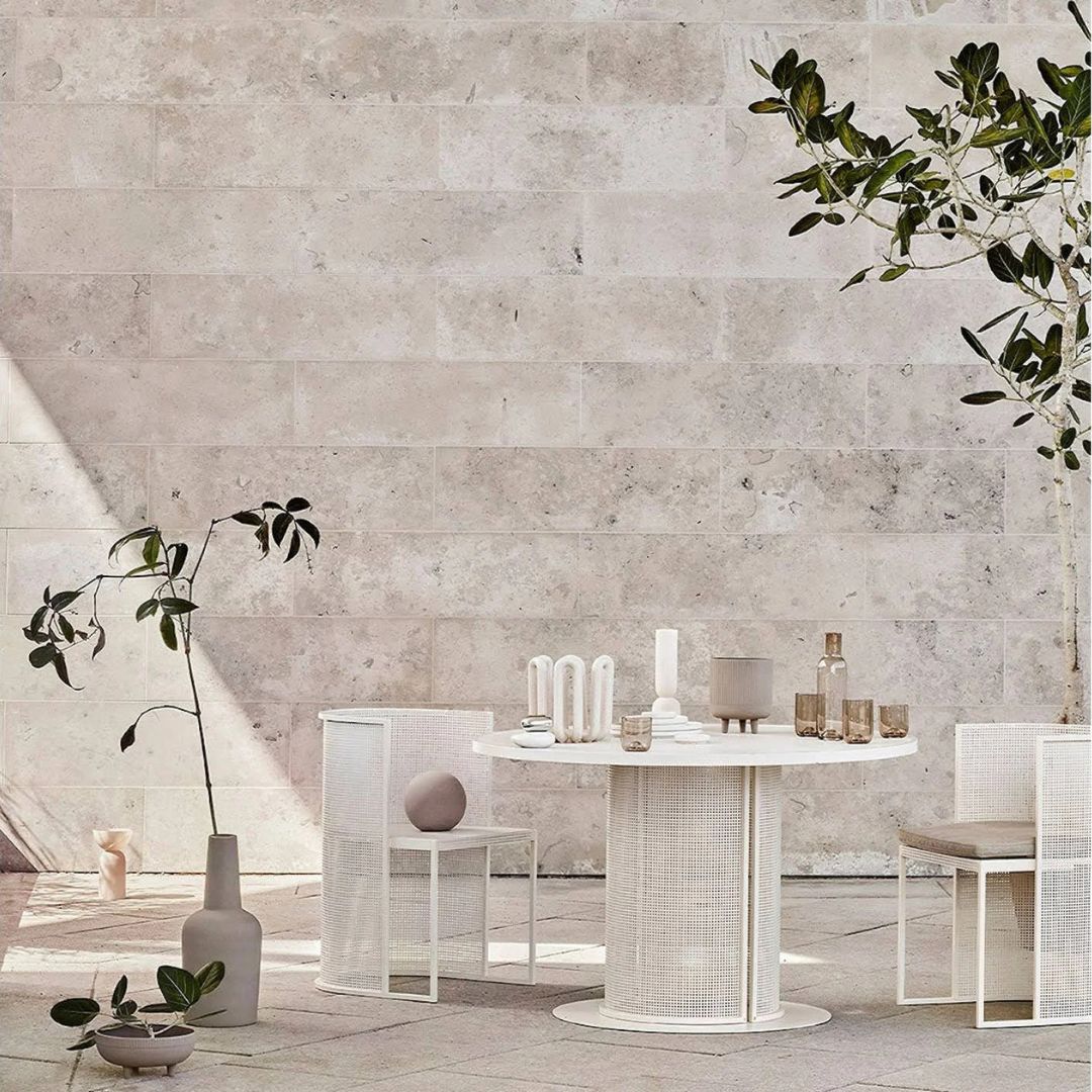 Kristina Dam Studio Bauhaus Esstisch, Beige