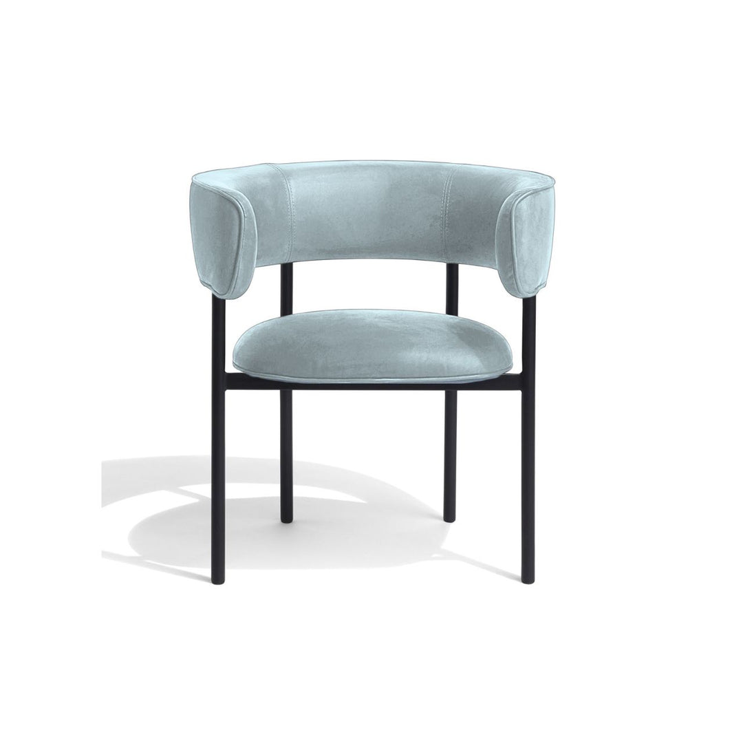 Møbel Copenhagen FONT Esszimmerstuhl m. Armlehne - Hellblauer Velours/Schwarzes Gestell