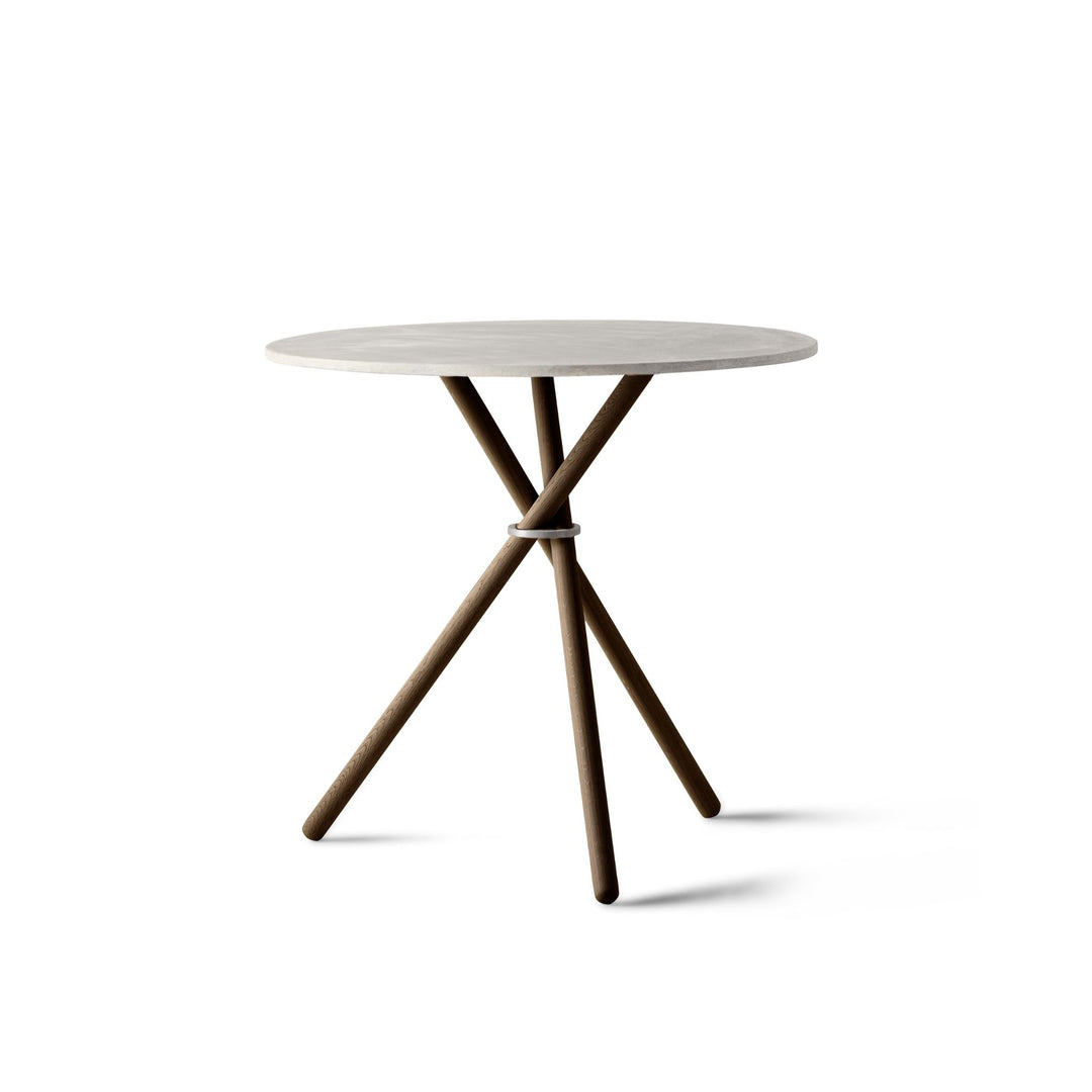 Eberhart Aldric Café-Tisch, heller Beton / dunkle Eiche / Stahl