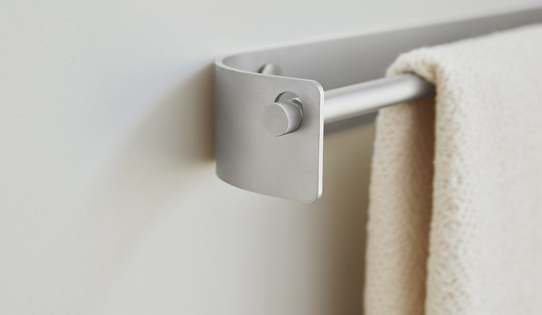 Form & Refine Arc Towel Bar Single Handtuchhalter, Edelstahl