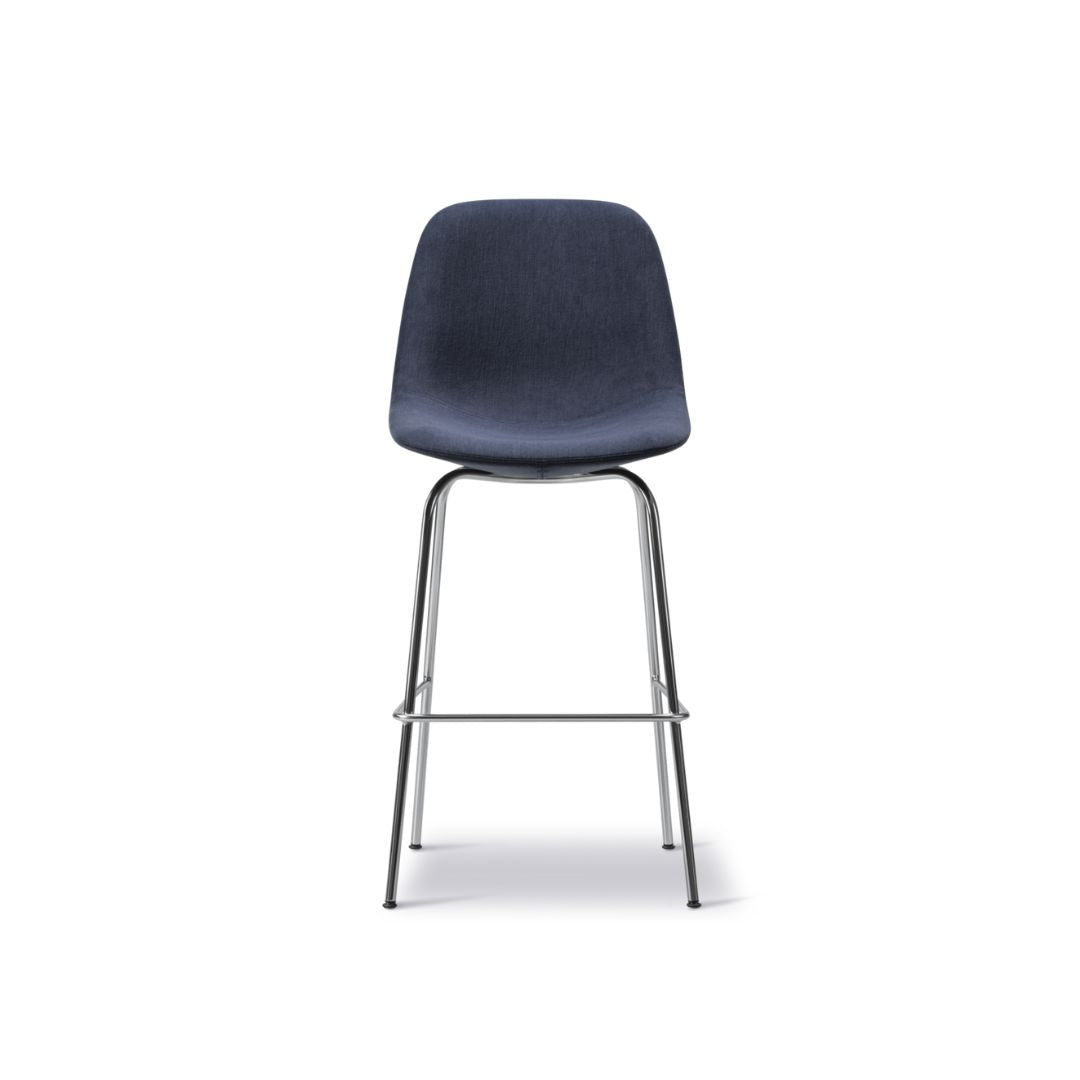 Fredericia Eyes 4 Leg Barstool Model 4830 -Gentle 183 - Gebürstete Edelstahlbeine