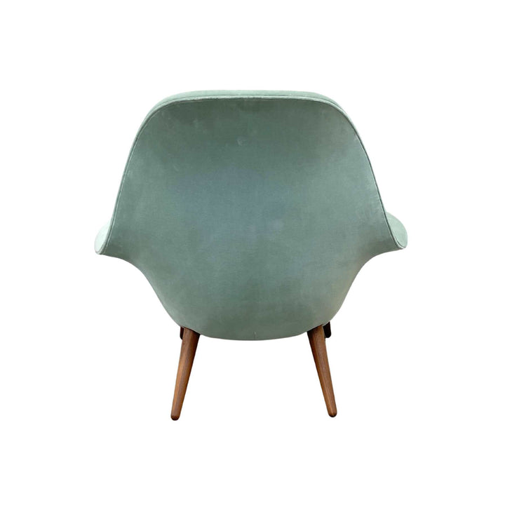 Fredericia Swoon Lounge 1770 – Hellgrüner Velours (Harald 823) / Walnuss