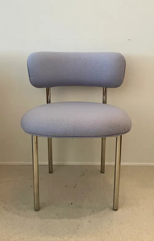 Møbel Copenhagen FONT Esszimmerstuhl - Helllila/Polierter Stahlrahmen