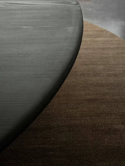 LOUISE ROE Roundabout Couchtisch Ø90, Schwarz Douglas-Kiefer