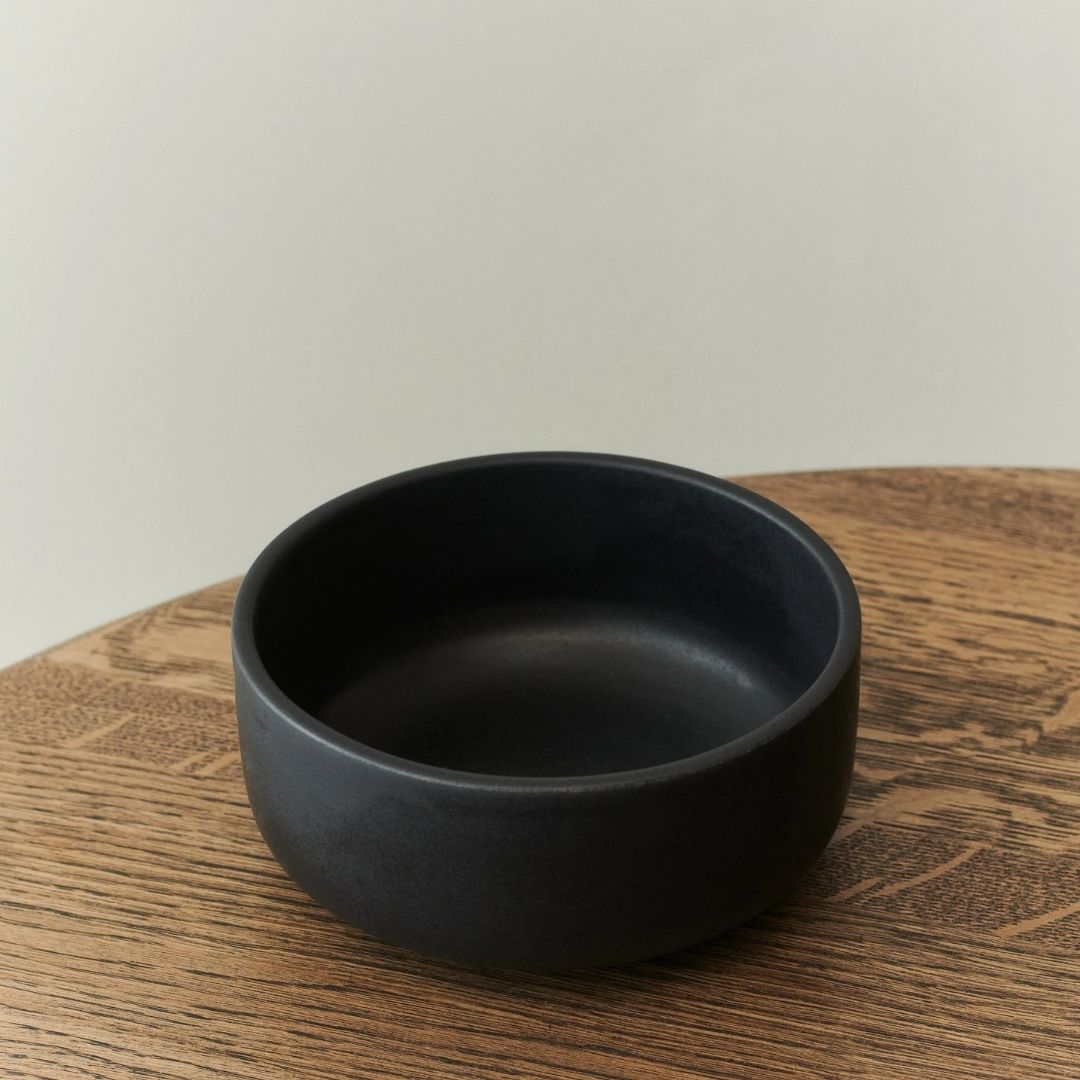 LOUISE ROE Ceramic PISU 07 Servierschale, Ink Black