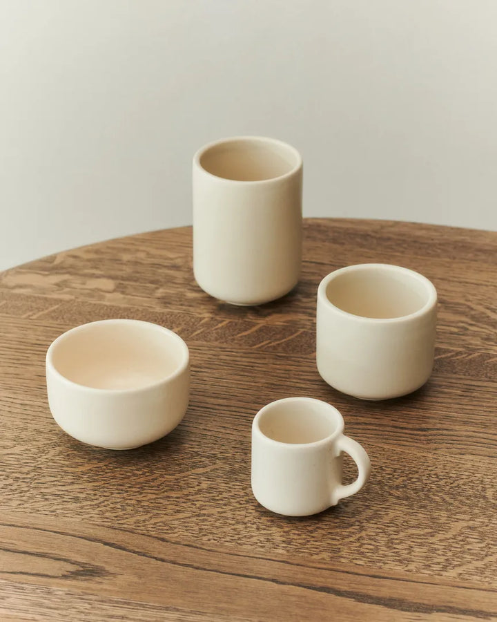 LOUISE ROE Keramik PISU 01 Tasse, Vanilla White