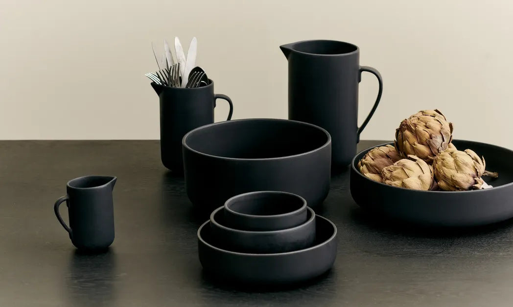 LOUISE ROE Ceramic PISU 07 Servierschale, Ink Black