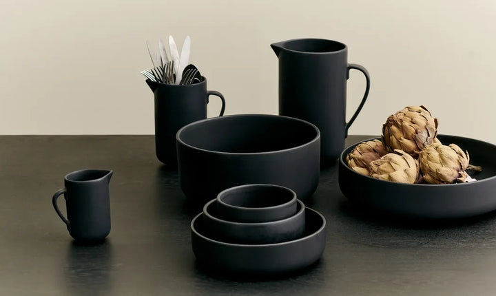 LOUISE ROE Ceramic PISU 07 Servierschale, Ink Black