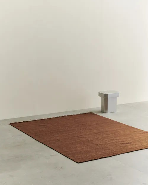 LOUISE ROE Found Rug 02 Teppich 140 x 200 cm – Rusty Iron