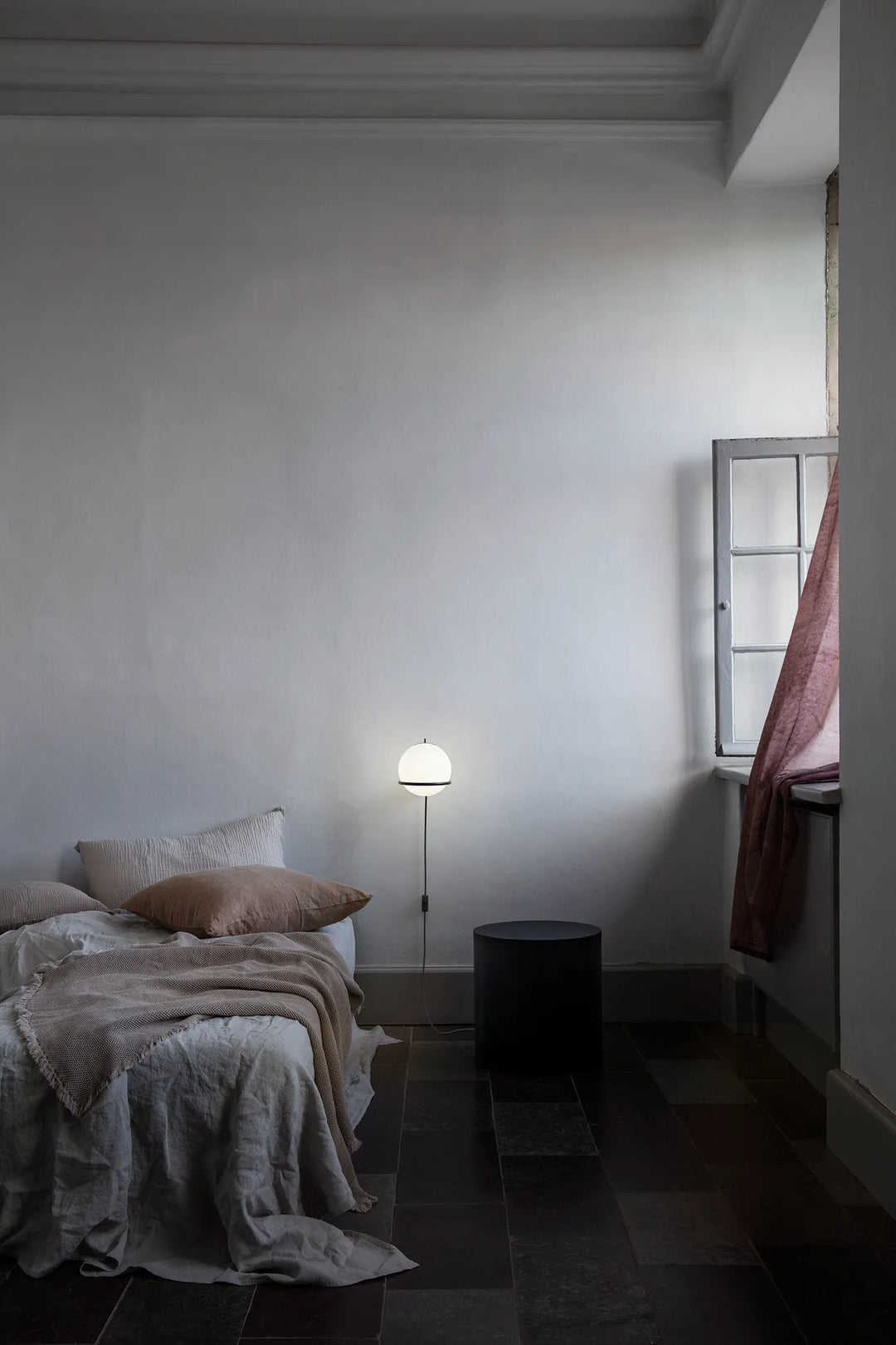Astep Modell 237/1 Wandleuchte mit Schalter – Champagner
