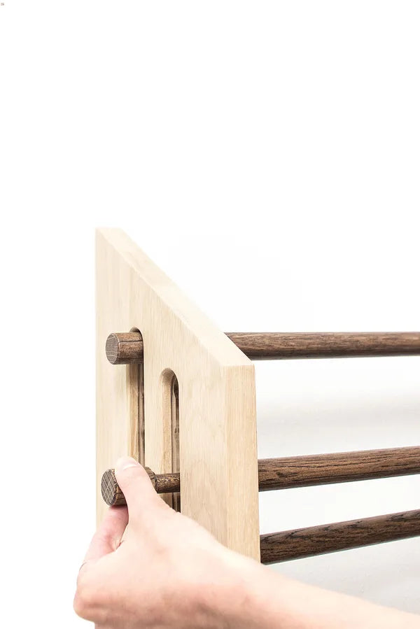We Do Wood Moodstand skostativ 78 cm, Lys / Mørk Eg
