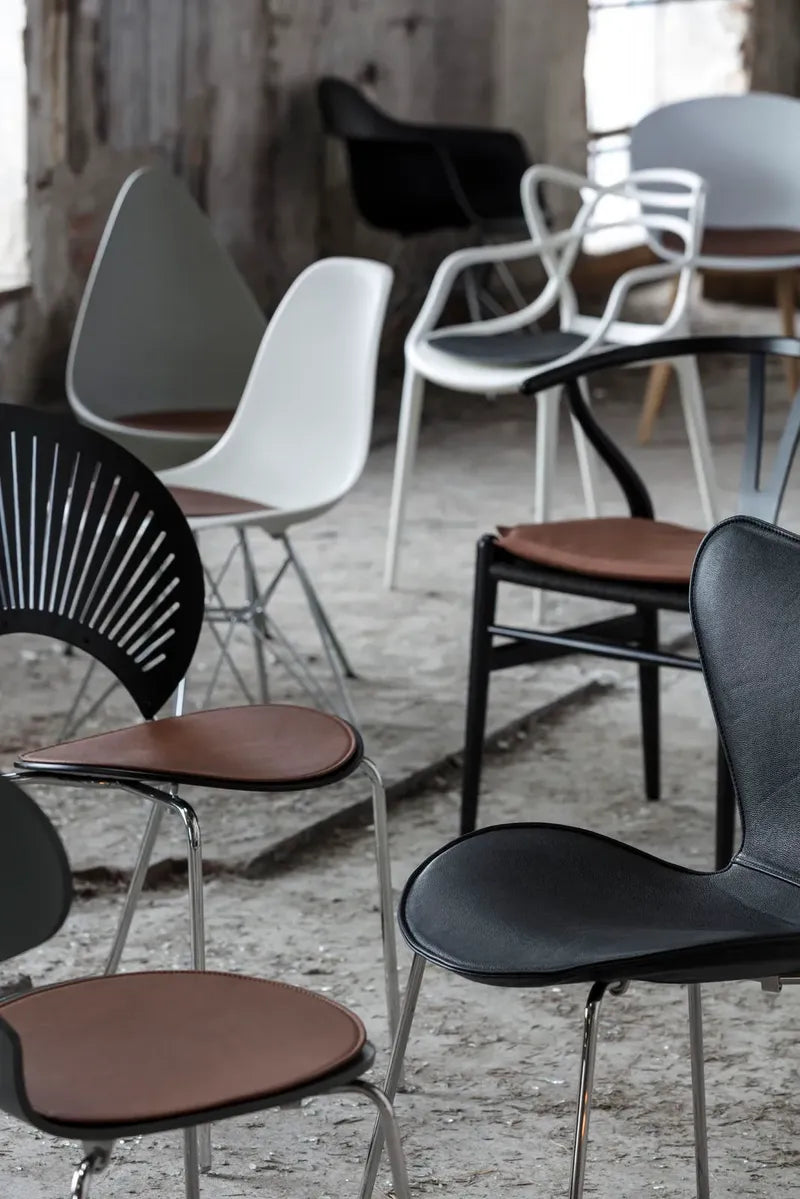 Bent Hansen Sitzkissen für Arne Jacobsen 7er Stuhl, schwarzes Luxusleder