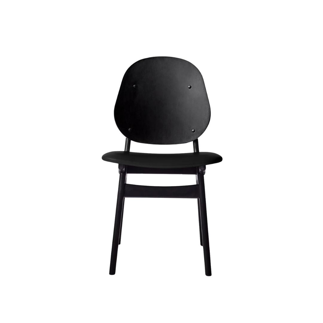Warm Nordic, Noble Dining Chair, Schwarz lackierte Buche/Schwarzes Leder