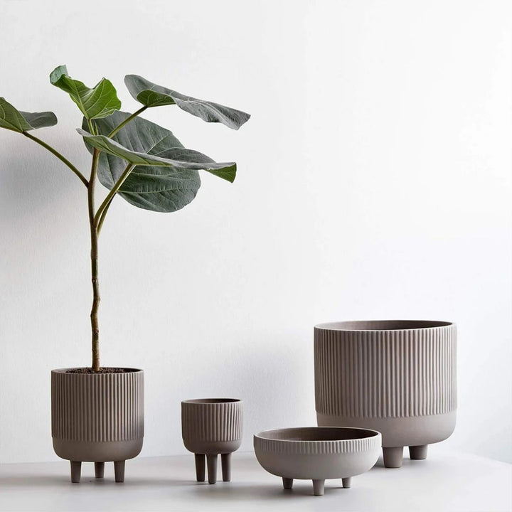 Kristina Dam Studio Bowl M, Grey Engobe