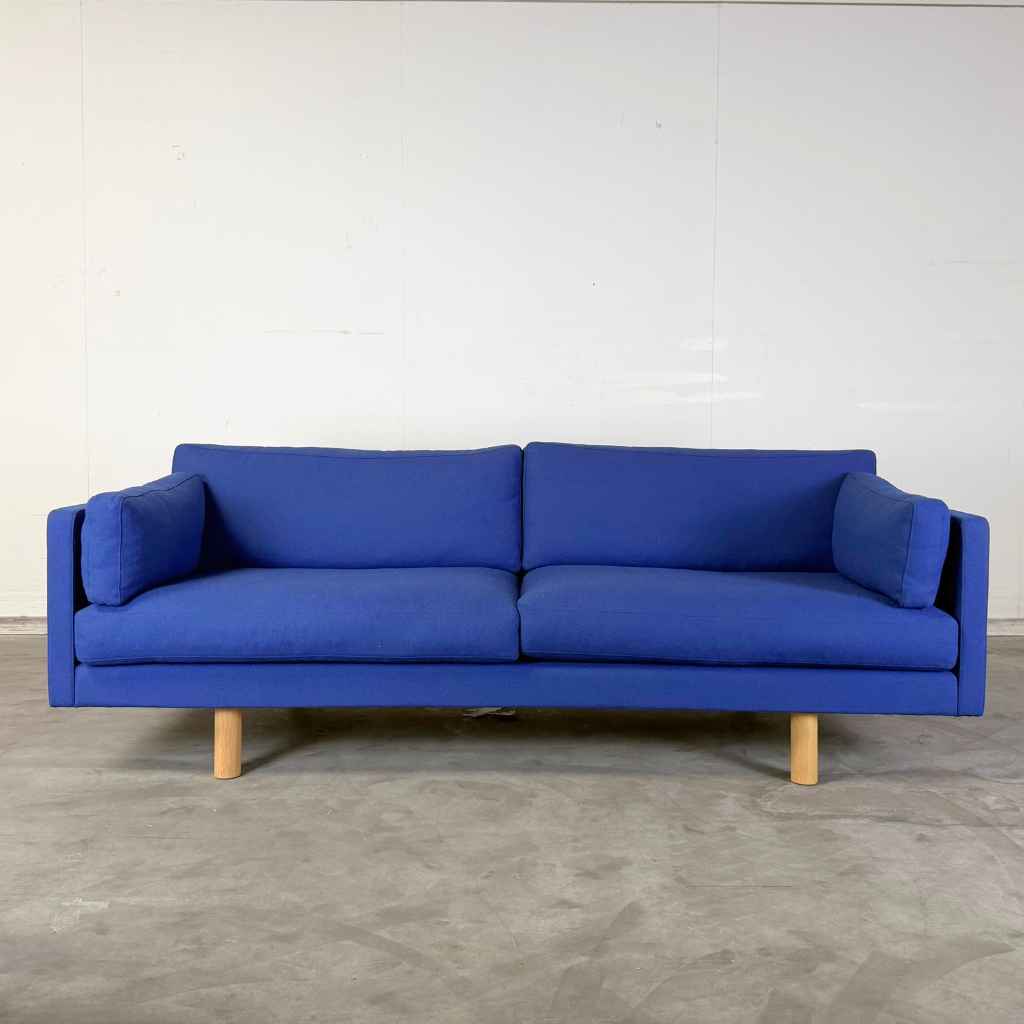 Fredericia Furniture EJ220 Sofa - Fame 66071 / Eg Sæbe Ben