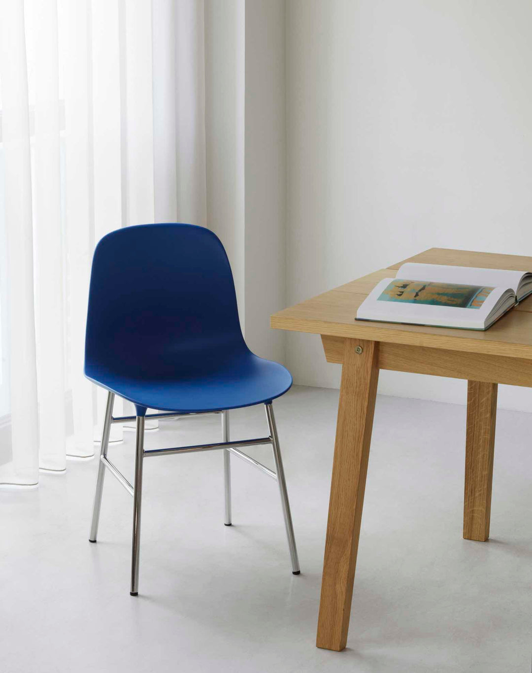 Normann Copenhagen Form Stol, Blå / Stål