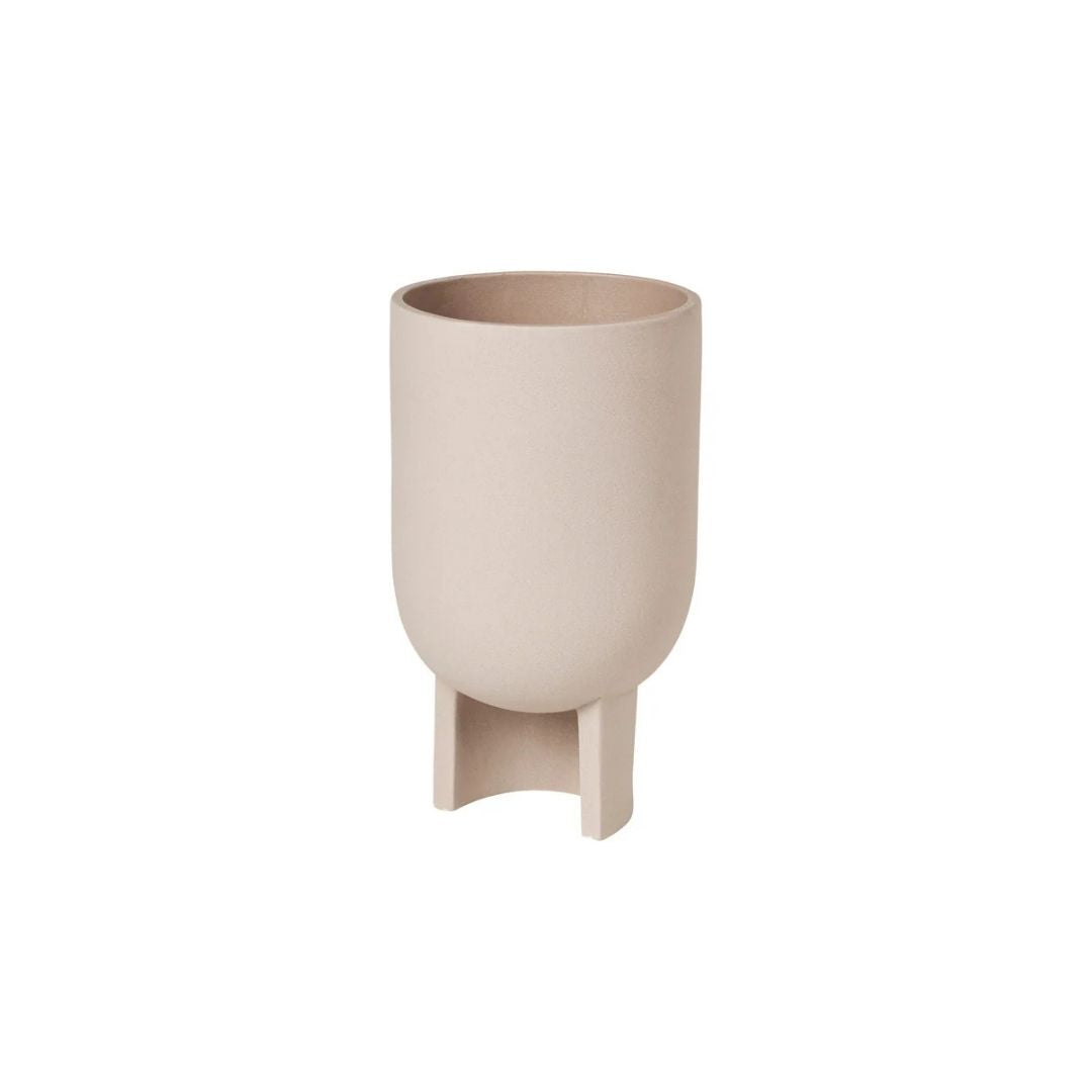 Kristina Dam Studio Serene Flowerpot M, Sand Engobe