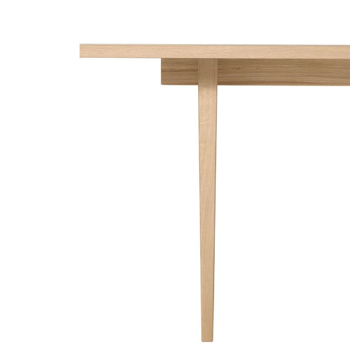 GUBI Private Dining Table L: 320 cm - Light Stained Oak