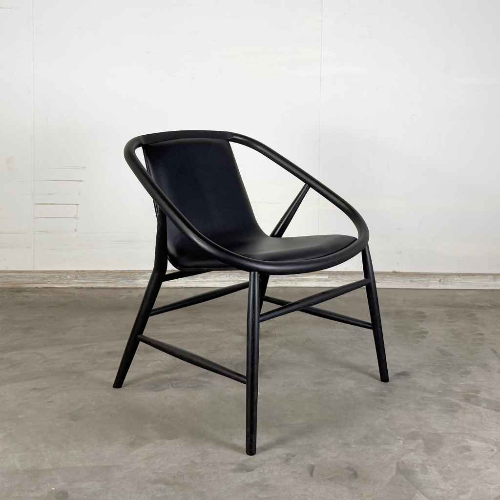 Fredericia Furniture Eve Loungesessel – Leder 88 Black / Eiche Schwarz lackiert