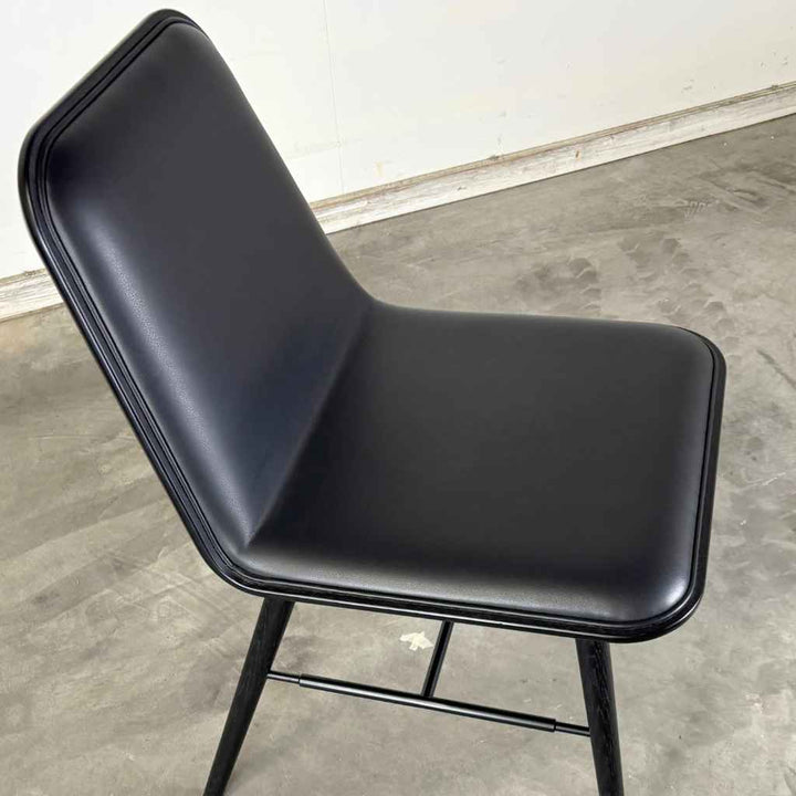 Fredericia Furniture Spine Stol 1721 - Sort Ask / Sort Læder Omni Black 301