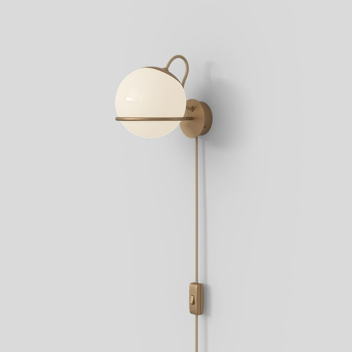 Astep Model 237/1 Væglampe m. afbryder - Champagne
