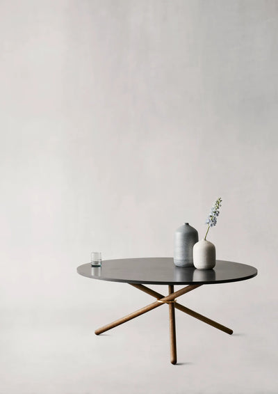 Eberhart Edda Sofabord, Mørk Beton / Mørk eg / Messing