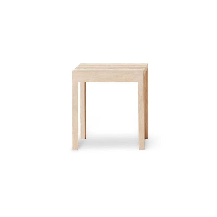 Form & Refine Lightweight Hocker, Weiße Eiche