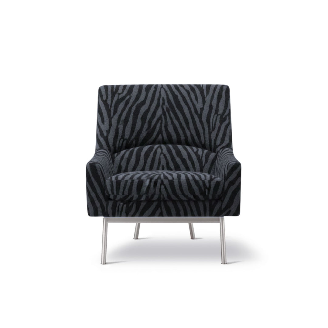 Fredericia A-chair 6542 Lounge Chair - Tablu 182 / matte chrome frame