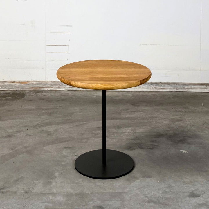 Fredericia Furniture Pal Sidebord Ø37,5 - Valnød Olie / Sortlakeret