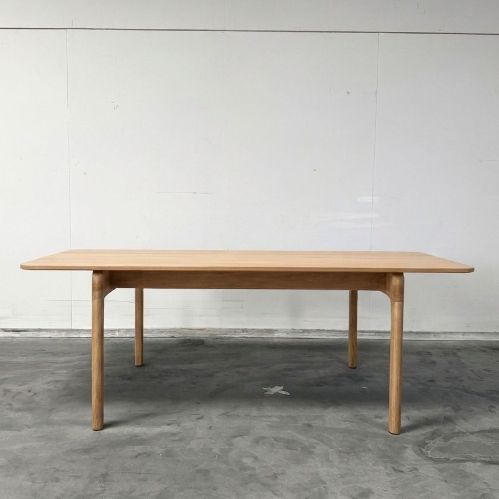 Fredericia Furniture Post Table Spisebord 265 cm - Eg Hvidpigm. Lak