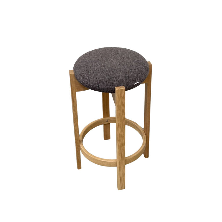 Fredericia Pioneer Barstool H67 - Barnum 11 Brown / Eg