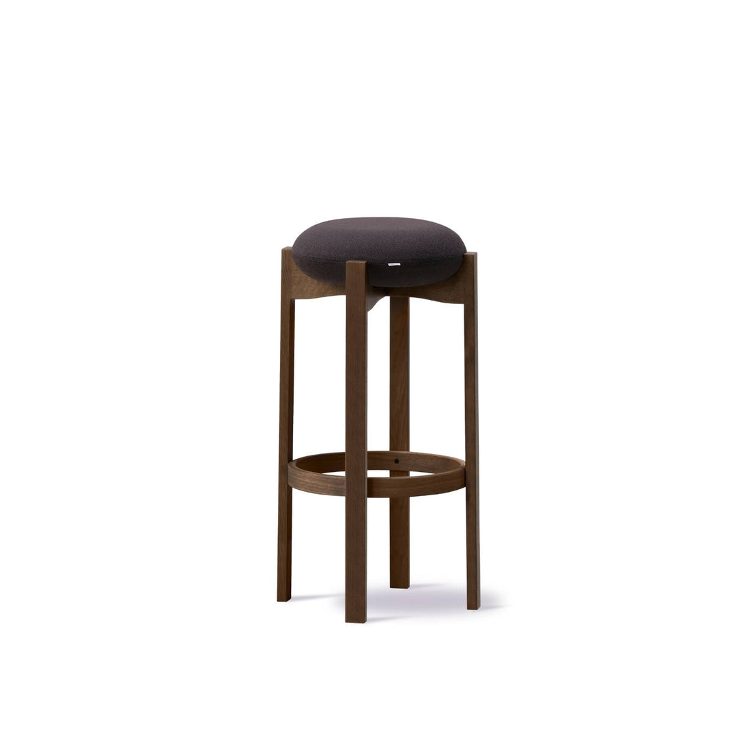 Fredericia Pioneer Barstool H77 - Ecriture 380 / Røget Eg
