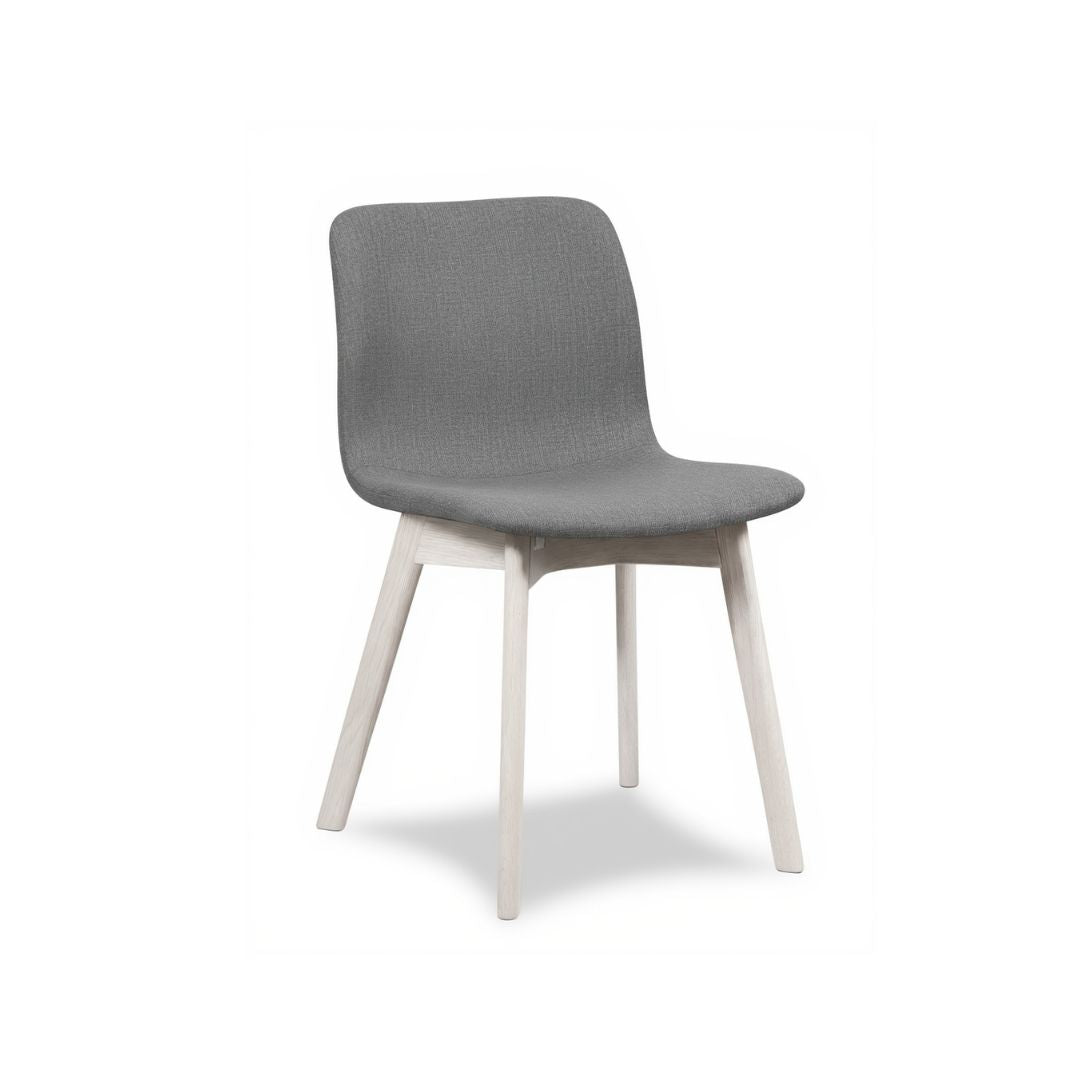 Fredericia Furniture Pato Wood 4222 Stol - Remix 143 / eg hvidpigment. lak ben