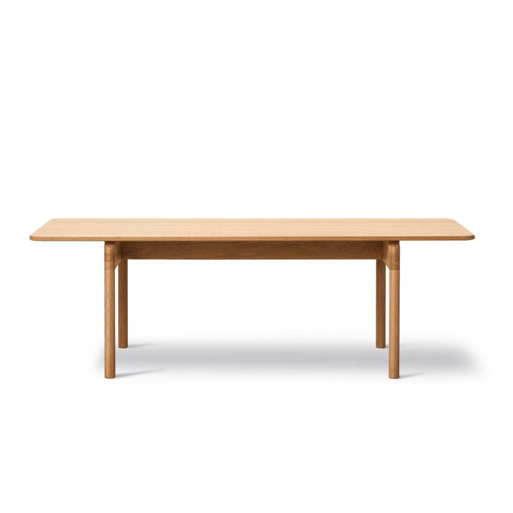 Fredericia Furniture Post Table Spisebord 265 cm - Eg Hvidpigm. Lak