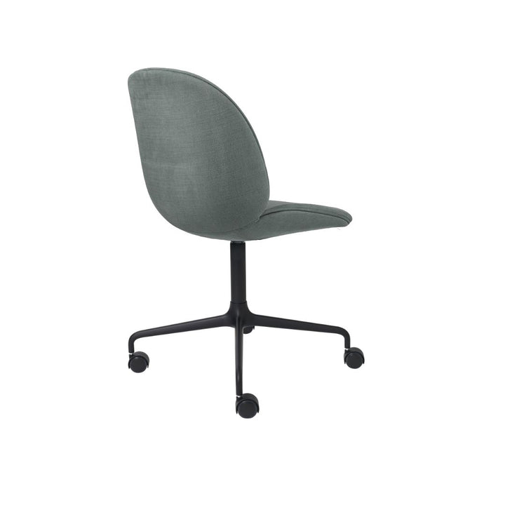 GUBI Beetle Meeting Chair, Schwarz/Grau Remix 906