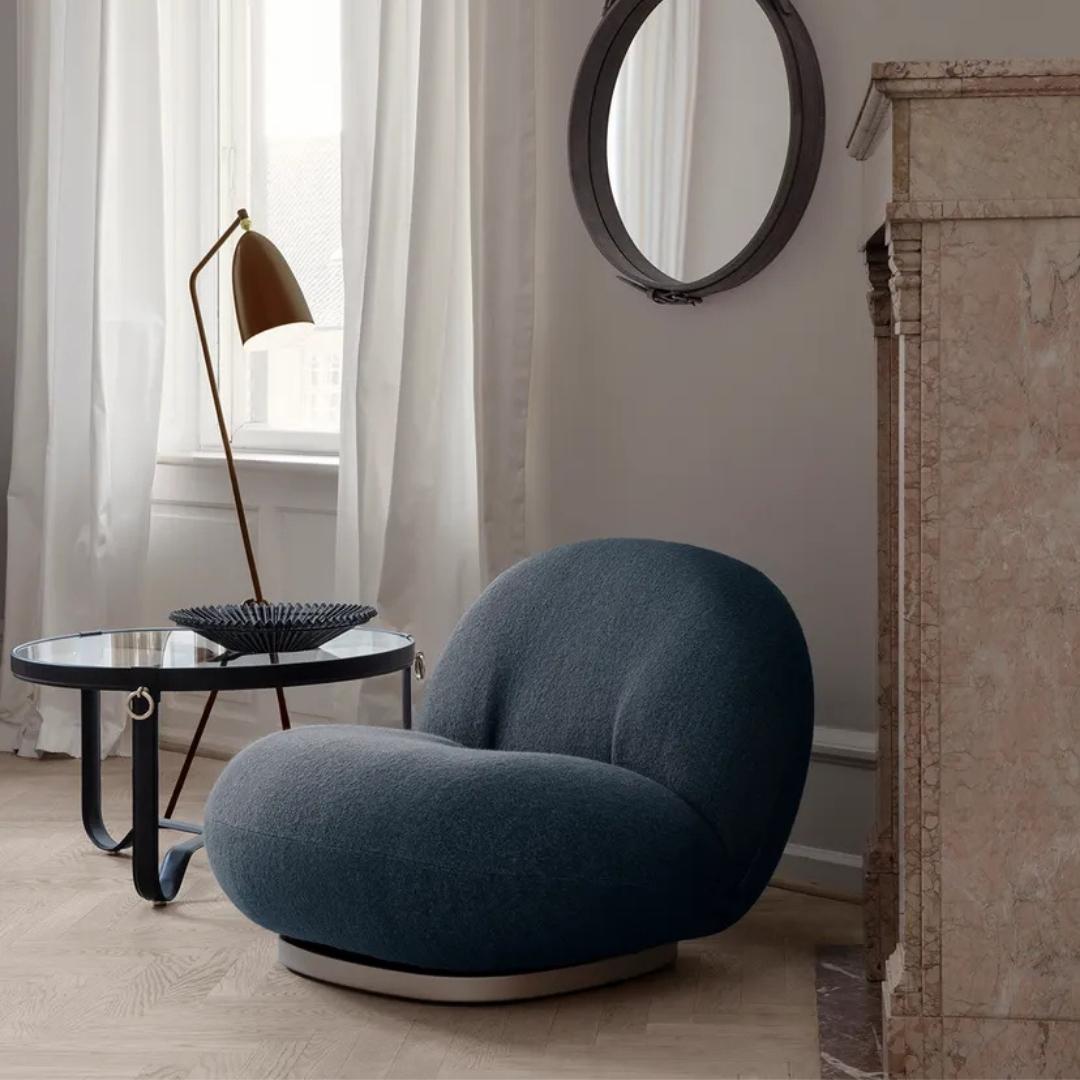 GUBI Pacha Swivel Lounge Chair UNICEF, Pearl Gold / Harp 102