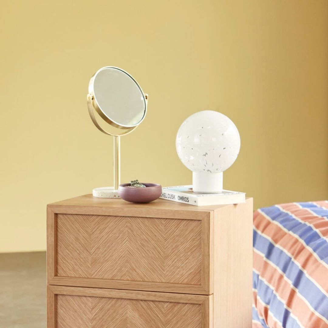 Hübsch Cloud Tischlampe Weiß