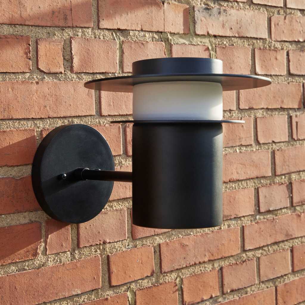 Hübsch Suburb Wall Lamp Black