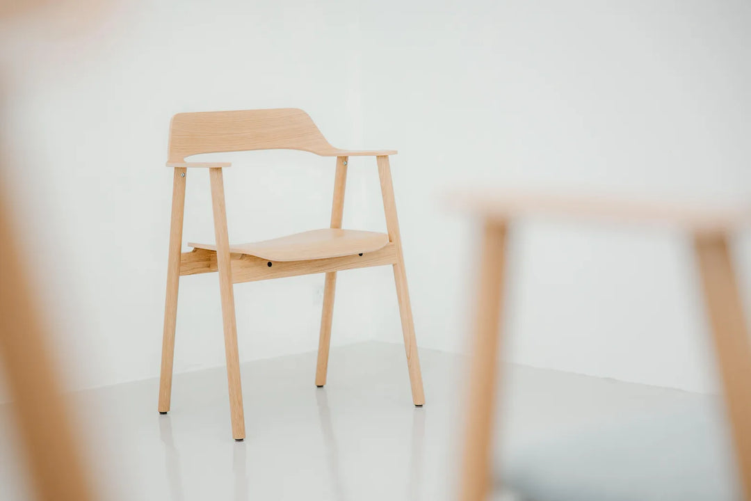 TAKT Bow Chair, Matlakeret eg