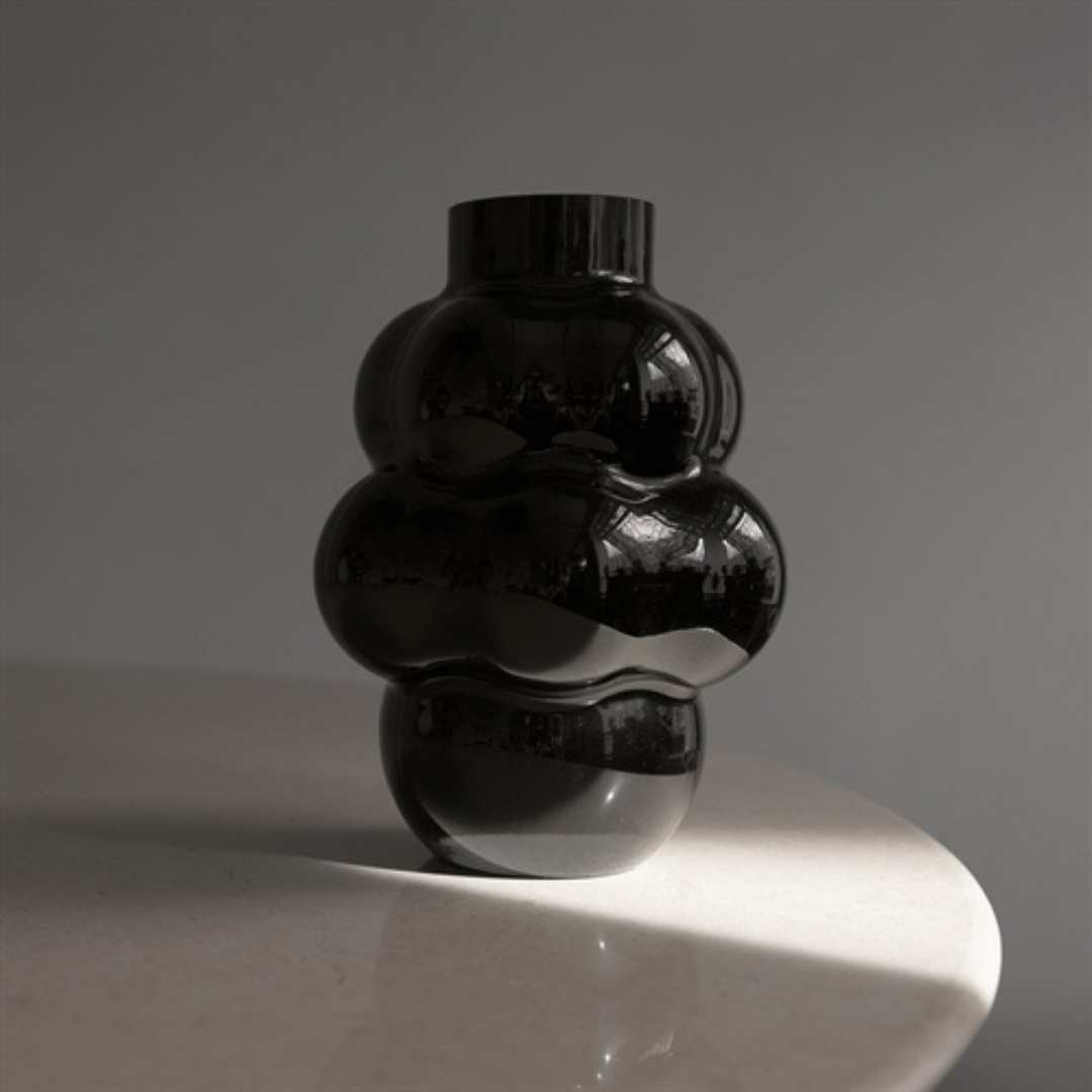 LOUISE ROE Balloon Vase 04, Black