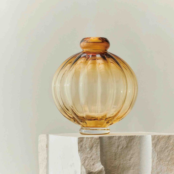 LOUISE ROE Balloon Vase 01, Amber, H25 cm
