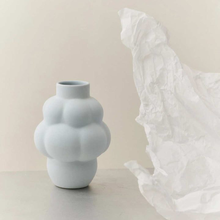 LOUISE ROE Ceramic Balloon Vase 04, Petit Sky Blue