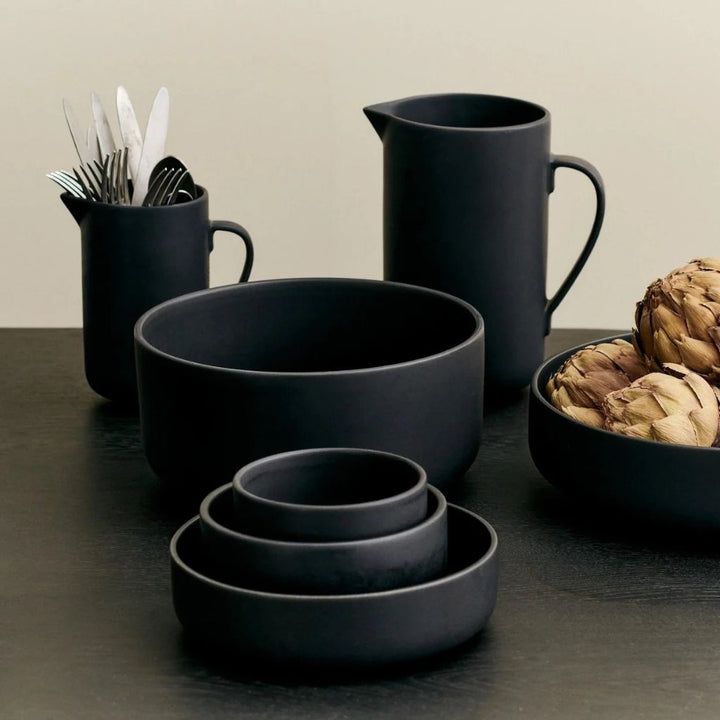 LOUISE ROE Ceramic PISU 08 Tray, Ink Black