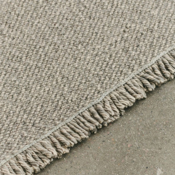 LOUISE ROE Found Rug 03 Gulvtæppe, Stone Grey