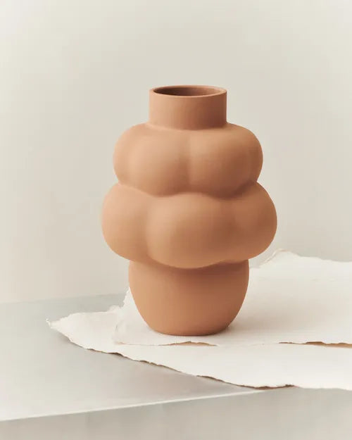 LOUISE ROE Vase, Sandgelb, H22 cm