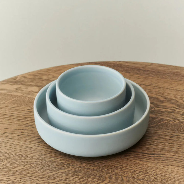 LOUISE ROE Ceramic PISU 07 Serveringsskål, Sky Blue