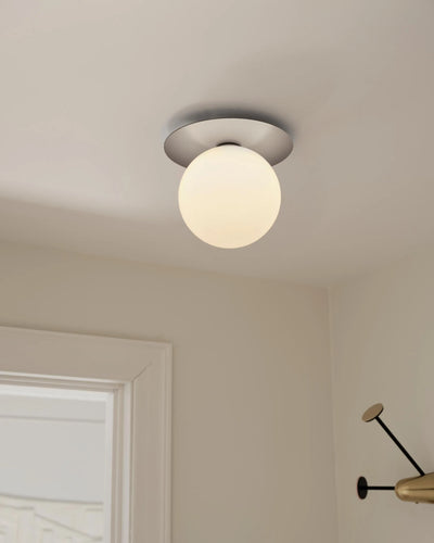 Nuura Liila 1 Large Væg / Loftlampe, Light silver / Opal